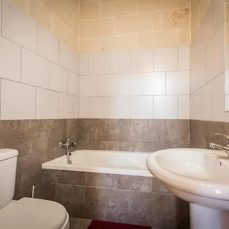 4 Bedroom With Private Pool * ガルブ