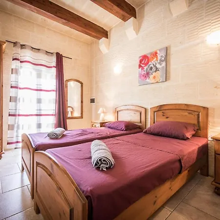 4 Bedroom With Private Pool Holiday home Gharb (Gozo)