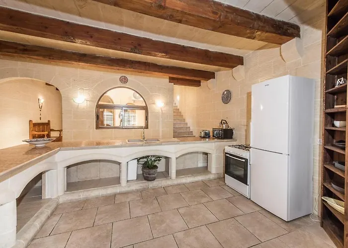 4 Bedroom With Private Pool Holiday home *